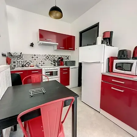 Maison Familiale A 700m De La Avec Parking Les Haubans דירה *