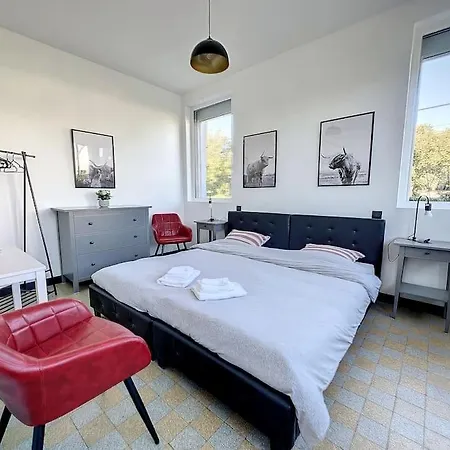 شقة Maison Familiale A 700m De La Avec Parking Les Haubans