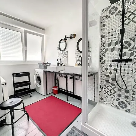 شقة Maison Familiale A 700m De La Avec Parking Les Haubans